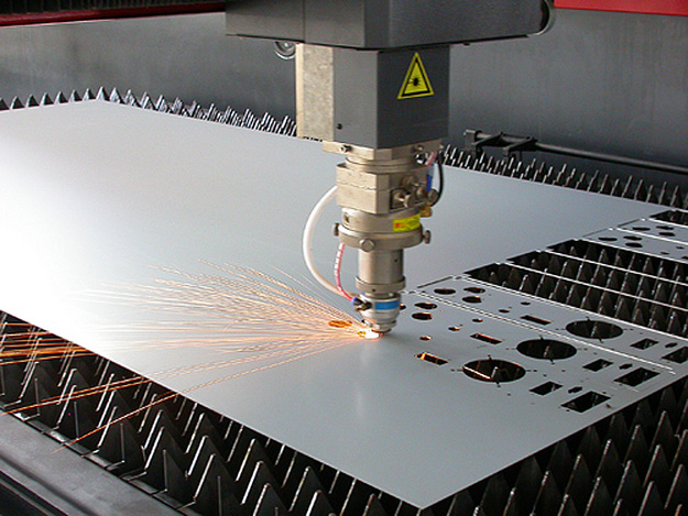 金属加工常见的有几种：钣金加工、激光切割加工