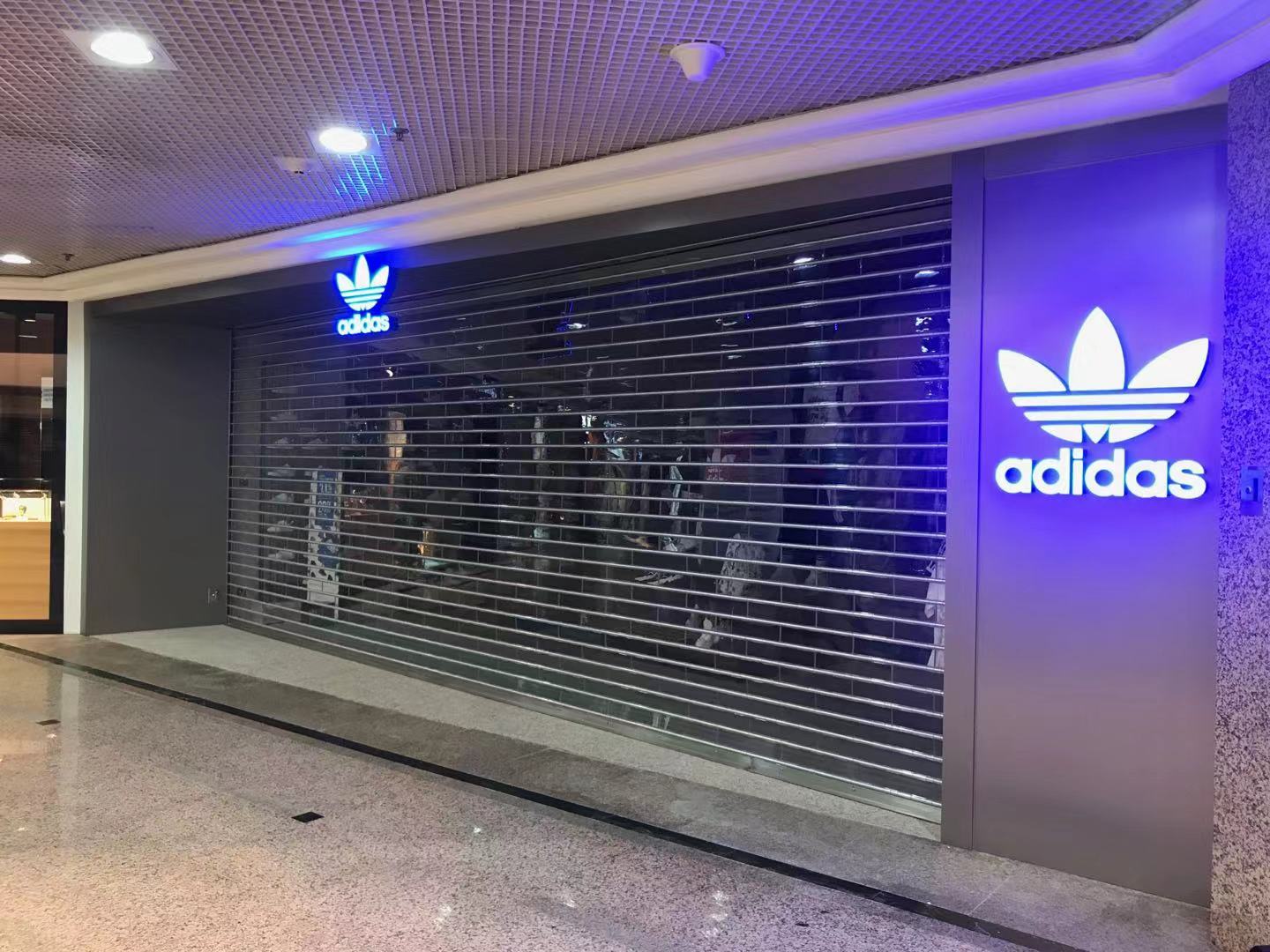 香港阿迪达斯门店
